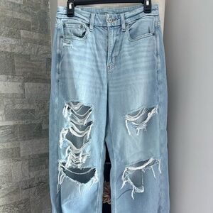American Eagle super high rise curvy baggy wide leg distressed jeans size 6